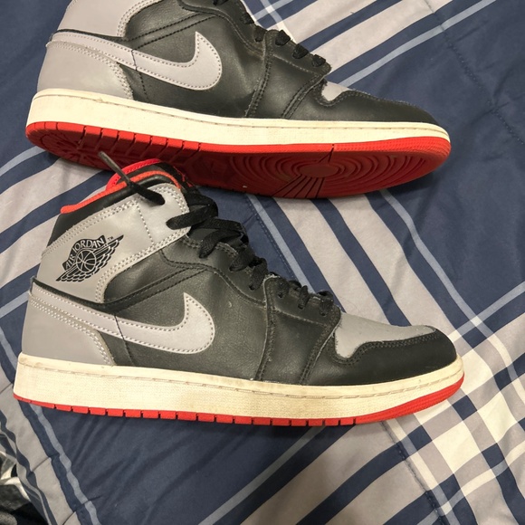 Jordan 1 mid - Picture 2 of 3